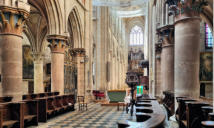 Semur en Auxois-Collégiale Notre Dame : stalles du choeur