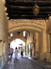 Semur en Auxois-Porte Sauvigny