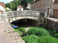 Semur en Auxois-pont ancien