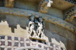 Issoire : Abbatiale Saint Austremoine, Détail 2 de l'ornementation de l'arrière de l'abbatiale