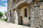Villeneuve lembron : détail architectural de l'église