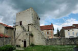 Charroux : tour du guet