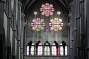 Aigueperse : église Notre Dame,3 vitraux de la nef