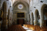 Vic le Comte :  la Sainte chapelle, la nef