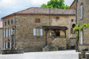 Lavaudieu : maison médiévale