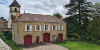 Baulme la Roche : dépendances du château