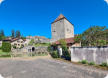 Fondremand : la tour Carrée, le lavoir