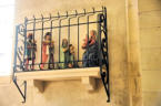 Abbaye de Montbenoit : statuettes en polychrome