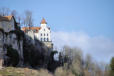 Ornans : maisons construitent à la place du château