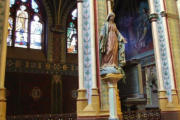 Nevers :cathédrale Saint Cyr et Sainte Julitte, vierge adossée à la colonne