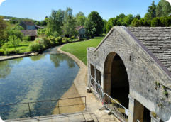 Fondremand : source de la Romaine