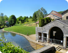 Fondremand : la Romaine et le lavoir