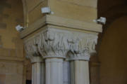Paray Le Monial : chapiteau dans la Basilique du Sacré Coeur