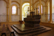 Paray Le Monial : autel de la Basilique du Sacré Coeur