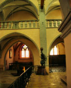 Orgelet : Eglise Notre Dame de l'Assomption, nef et tribune