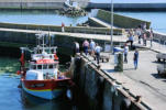 Guilvinec-au port de pêche accostage des bateaux