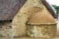 Bretagne-Meneham-hameau de Kerlouan-four à pain accolé à une maison