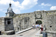fortifications et  beffroi de la ville de Concarneau