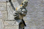 Penmarc'h-sculpure sur façade église Saint Nonna