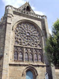 vitrail de la cathédrale Saint Paul Aurélien : rosace du transept sud