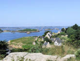 Ile de Bréhat : vue sur l'le depuis la chapelle Saint Michel