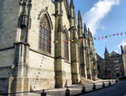 Vitré : église Notre Dame, vue sur la façade