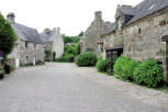 Bretagne-Locronan-rue pavée du village