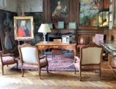 Labussière : mobiliers d'une salle du château