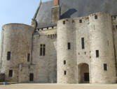 Sully sur Loire : le château vue 5