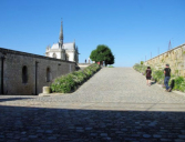 Amboise : montée à l'esplanade de la chapelle du château