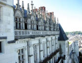 Amboise : le Château, vue des façades depuis la tour des minimes