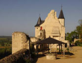 Chinon : le château, vestiges des logis royaux