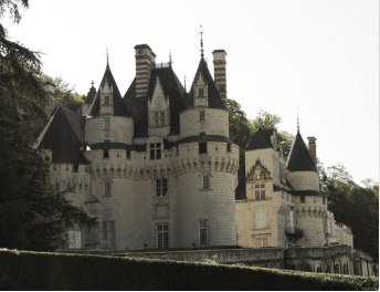 Rigny Ussé : le château, façades et détails architecturaux