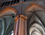 Reims : la cathédrale-mise en relief de le la voute