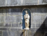 Langres : niche avec statuette