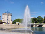 Verdun : jet d'eau sur le quai de Londres