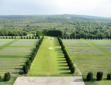 cimetière de Fleury devant Douaumont dit l'Ossuaire de Douaumont-vue depuis le haut de l'ossuaire