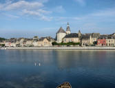 Givet : la ville au bord de la Meuse