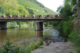 Thann-pont fleuri sur la rivière Thur