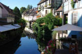 Colmar-la petite Venise-commerces au bord de l'eau