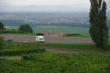 Sigolsheim-Cimetière militaire 1944-1945-stationnement au pied du mémorial