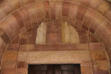 Andlau-abbatiale Sainte-Richarde-détails de la partie supérieur du portail
