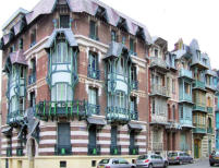 Maison particulière en angle 1