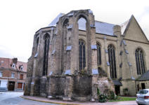 Bergues : partie non reconstruite de l'église Saint Martin