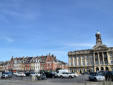Cambrai : Hôtel de ville et batiments typiques de la ville