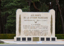 Monument Vimy : stèle dédiée à d'autres soldats étrangers