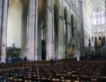 Bas côté gauche de la cathédrale Notre Dame d'Amiens