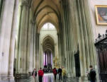Bas côté droit de la cathédrale Notre Dame d'Amiens