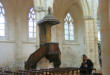 Saint Riquier : église abbatiale, la chaire vue depuis le bas côté