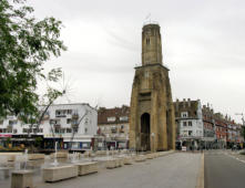 Calais : tour du guet et place d'Armes